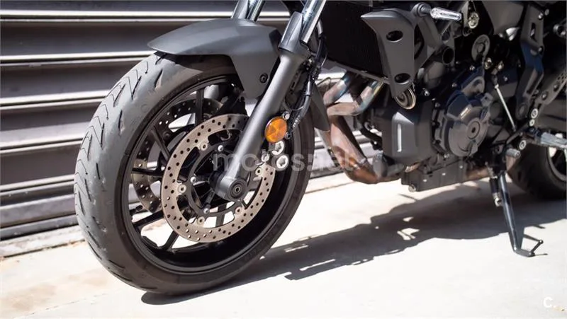 Yamaha MT-07 – Vista 17