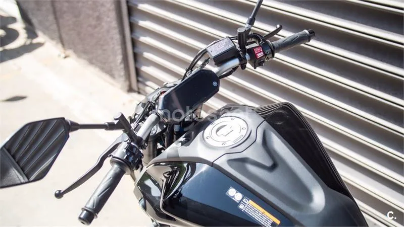 Yamaha MT-07 – Vista 20