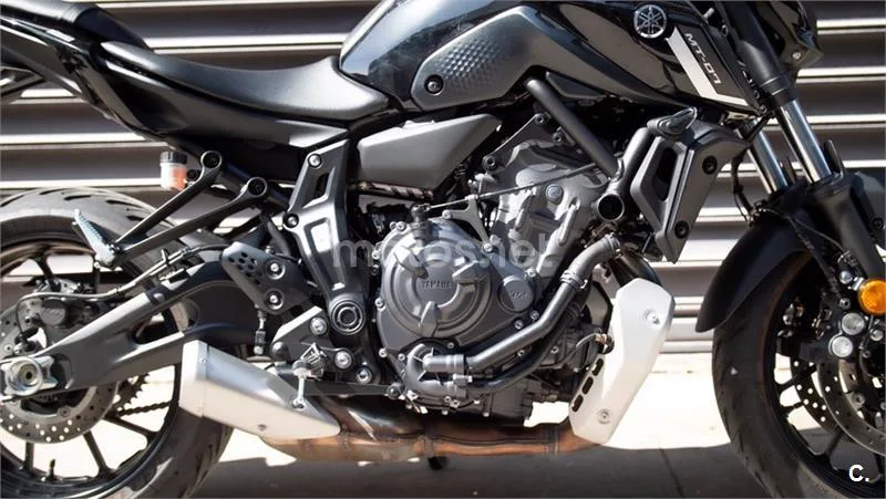 Yamaha MT-07 – Vista 5