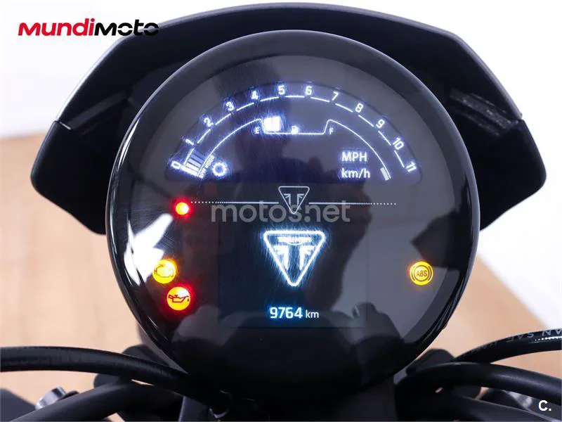 Triumph Trident 660 – Vista 12