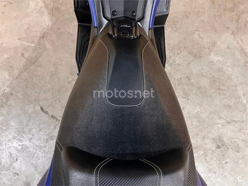 Kymco AK 550 – Vista 13