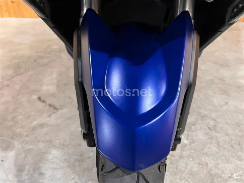 Kymco AK 550 – Vista 23