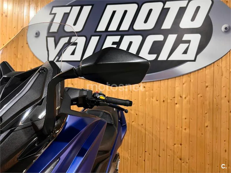 Kymco AK 550 – Vista 29