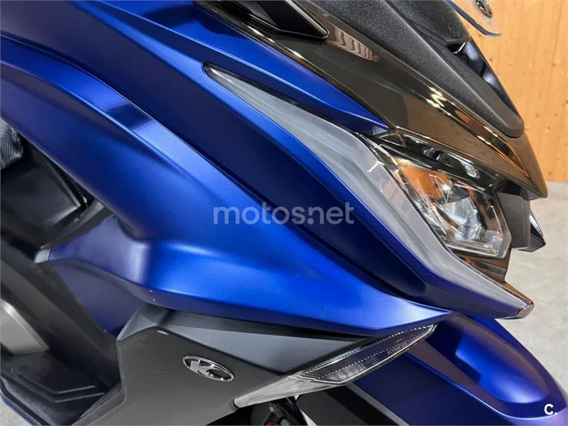Kymco AK 550 – Vista 34