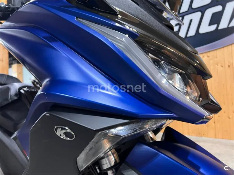 Kymco AK 550 – Vista 35