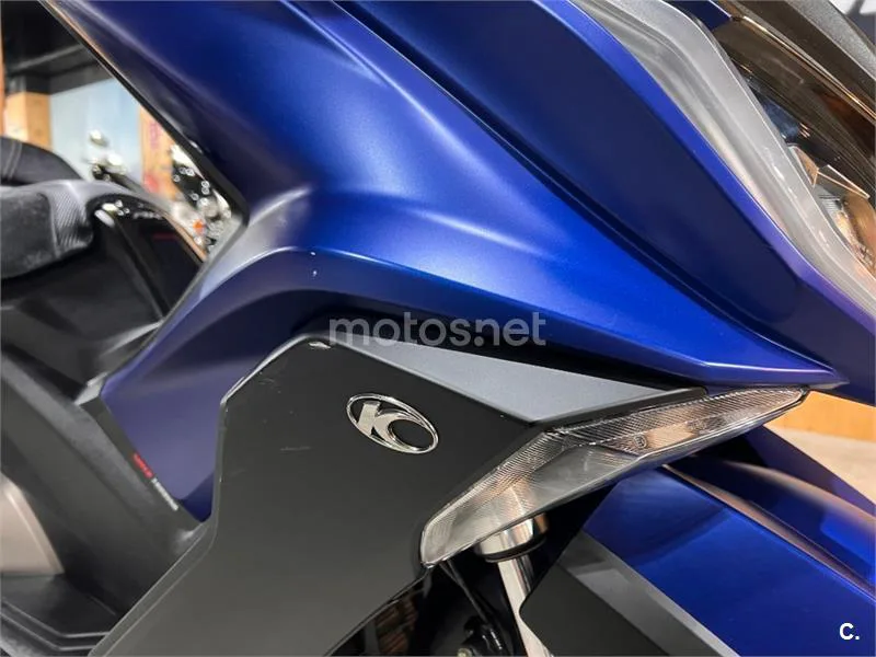 Kymco AK 550 – Vista 41