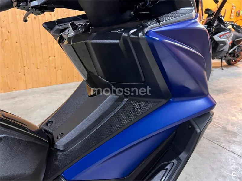 Kymco AK 550 – Vista 48