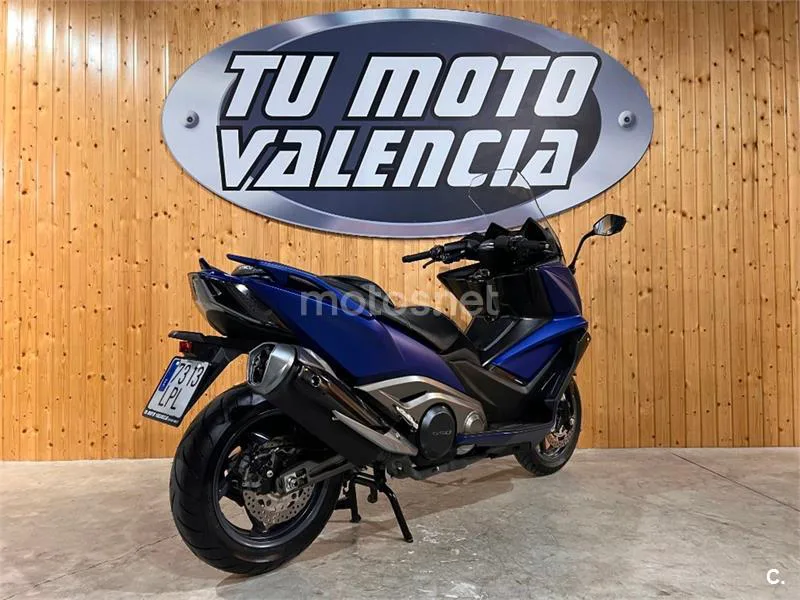 Kymco AK 550 – Vista 7