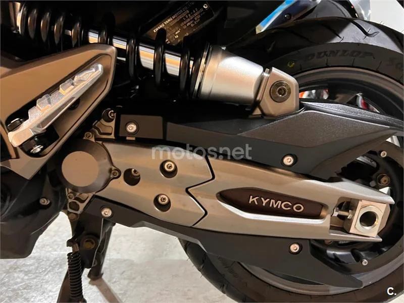 Kymco AK 550 – Vista 67