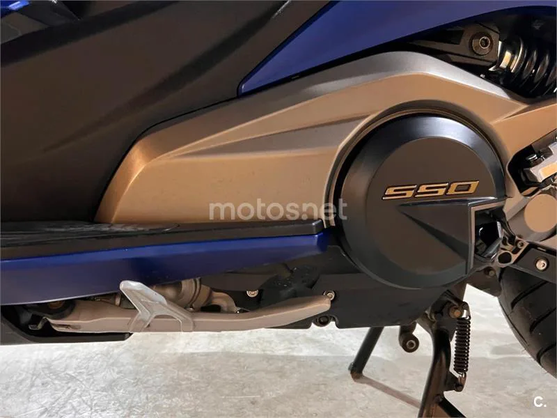 Kymco AK 550 – Vista 69