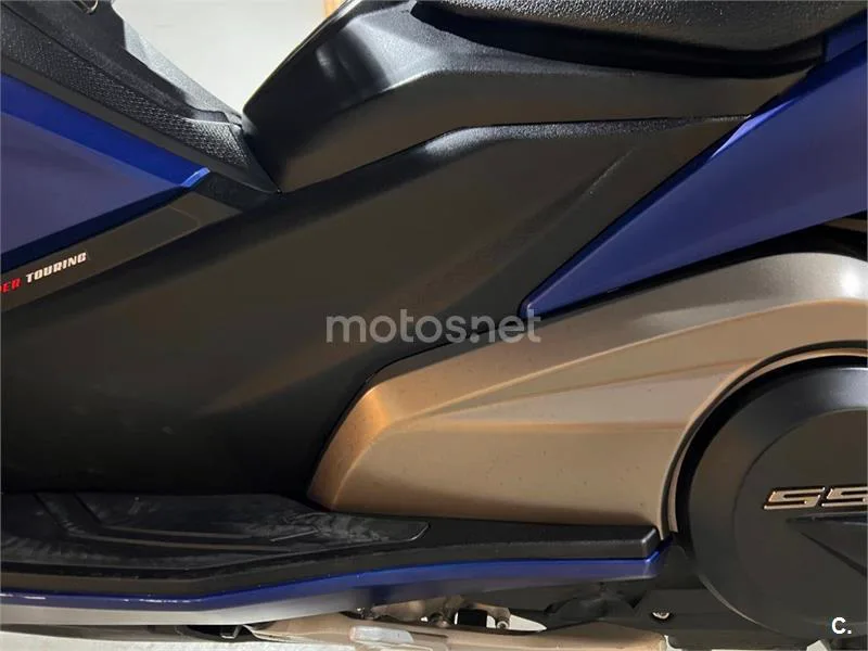 Kymco AK 550 – Vista 71