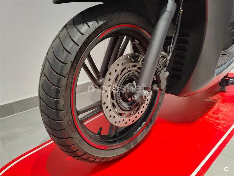 Honda SH 350i – Vista 5
