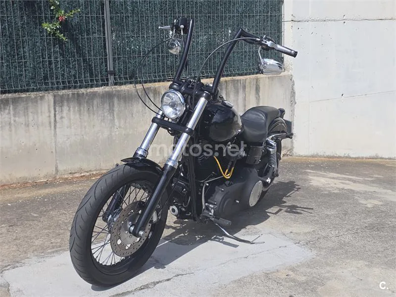 Harley-Davidson Dyna Street Bob – Vista 4