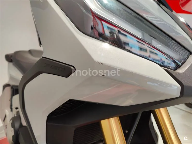 Honda X-ADV – Vista 11