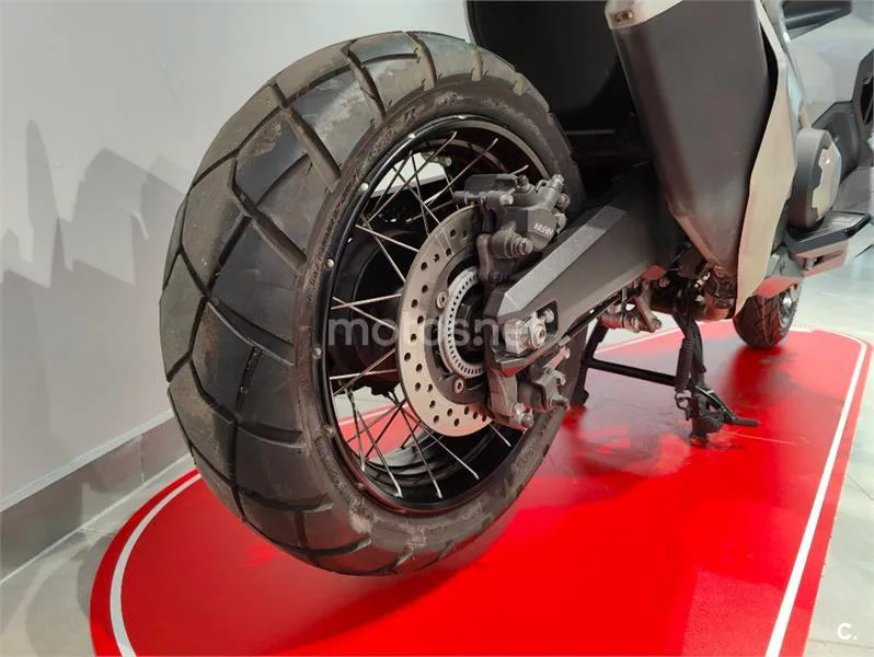 Honda X-ADV – Vista 6