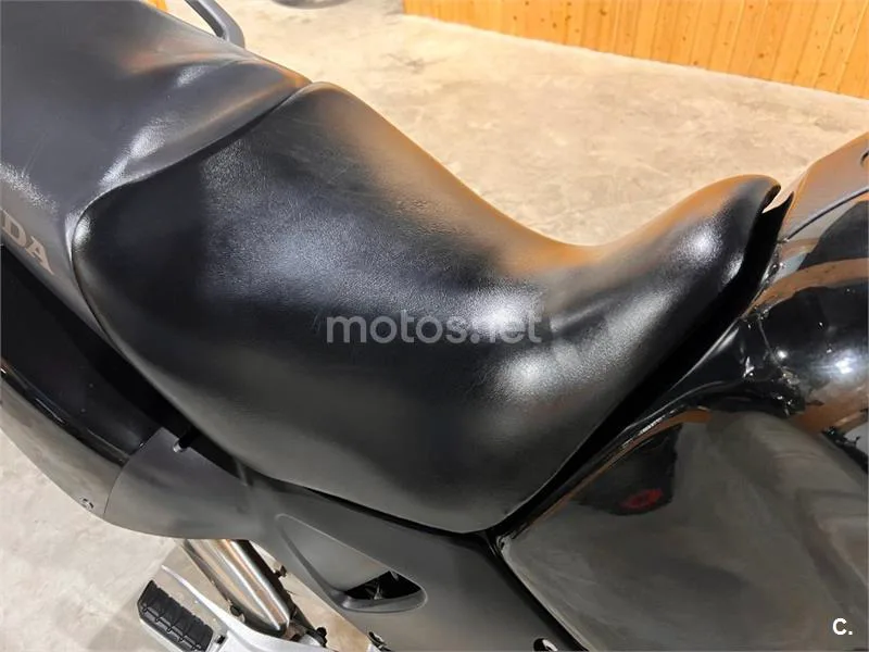 Honda XL 1000 V Varadero – Vista 50