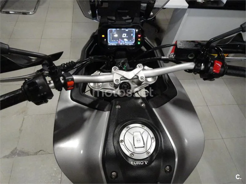 Voge 500 DS – Vista 9