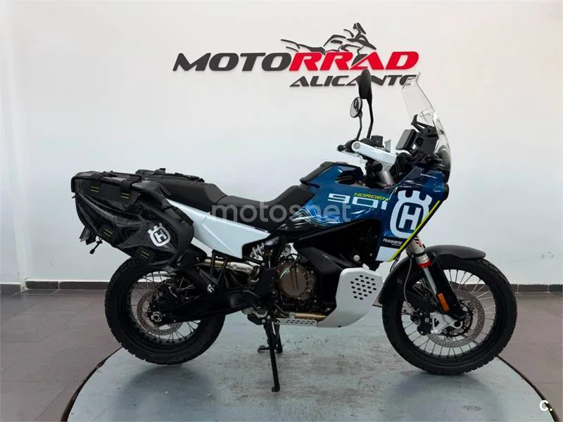 Husqvarna Norden 901 10.750 € 2023 Alicante - 1