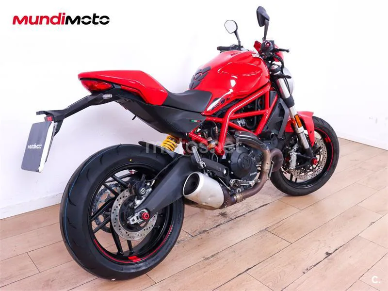 Ducati Monster 797 – Vista 3