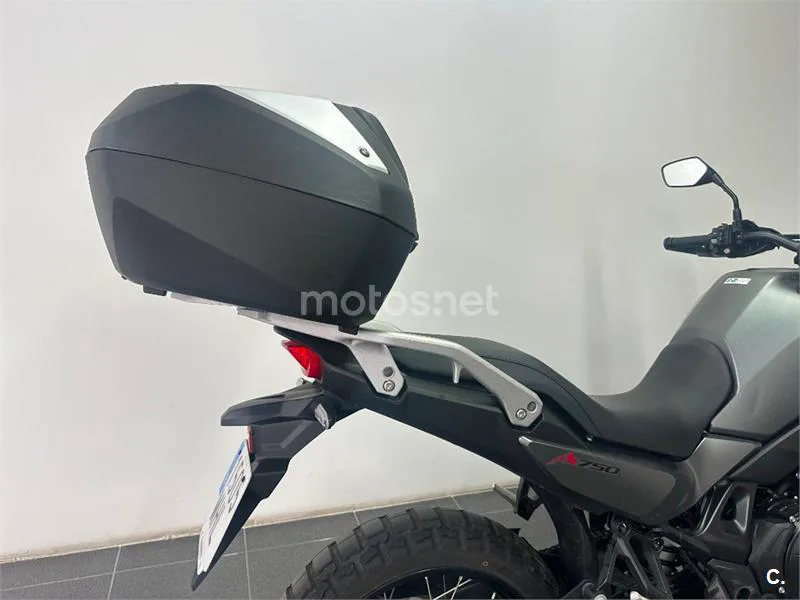 Honda XL 750 Transalp – Vista 4