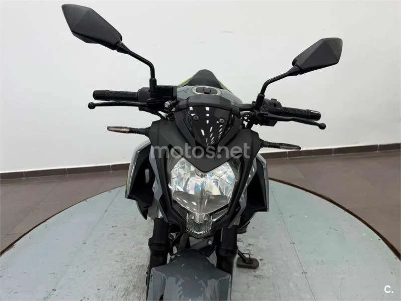 Kawasaki Z125 – Vista 13