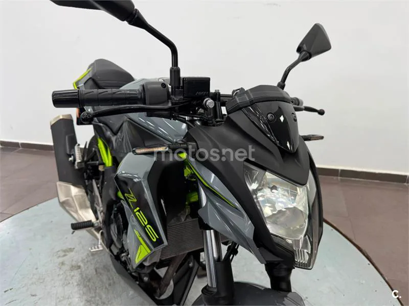 Kawasaki Z125 – Vista 14