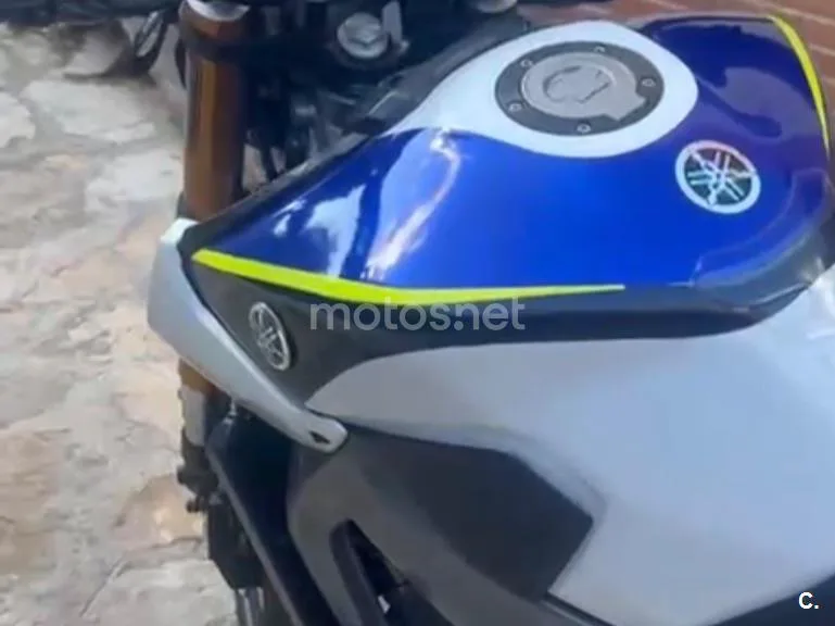 Yamaha MT-09 - Vista 3