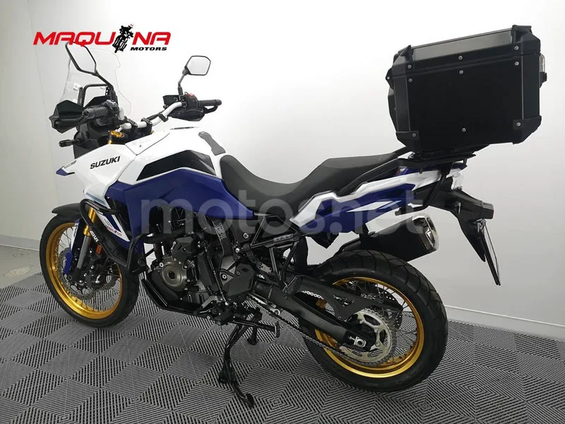 Suzuki V-Strom 800 – Vista 18