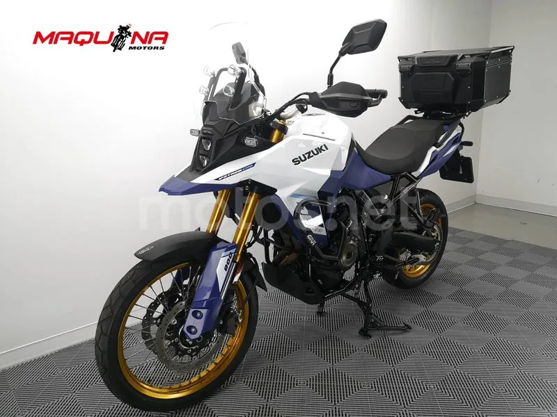 Suzuki V-Strom 800 – Vista 19