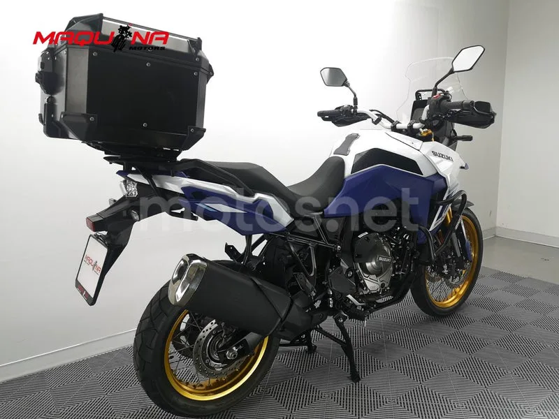 Suzuki V-Strom 800 – Vista 5