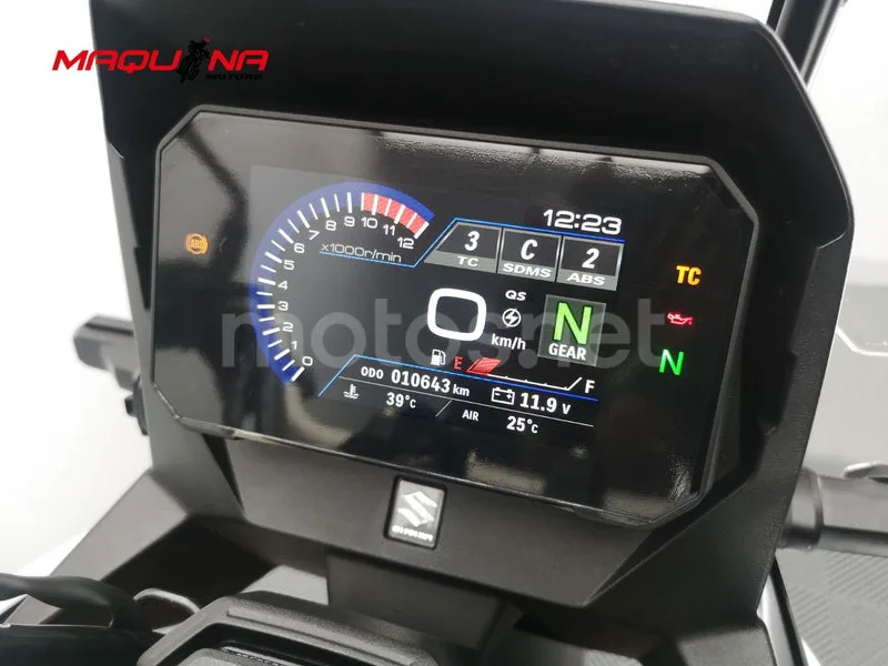 Suzuki V-Strom 800 – Vista 9