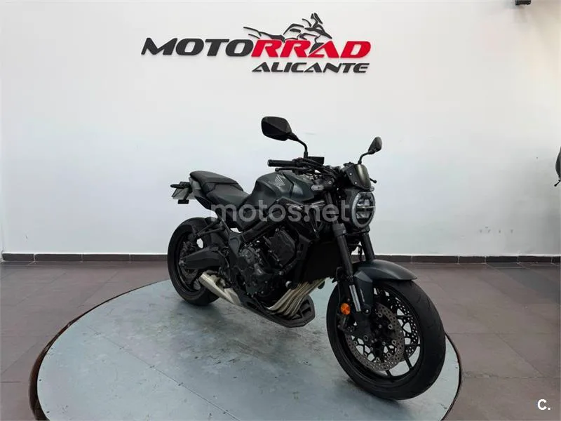 Honda CB 650 R – Vista 18