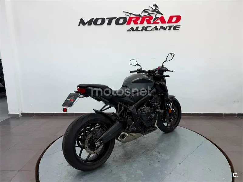 Honda CB 650 R – Vista 3