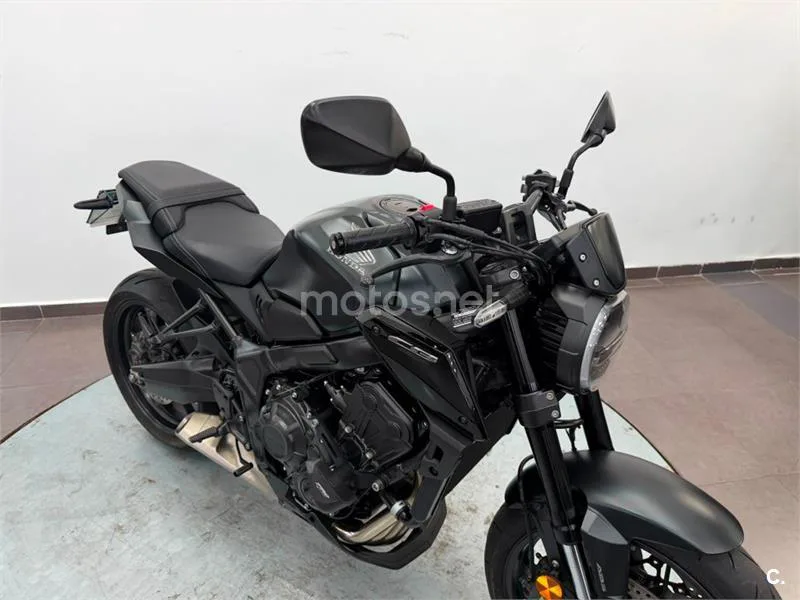 Honda CB 650 R – Vista 23
