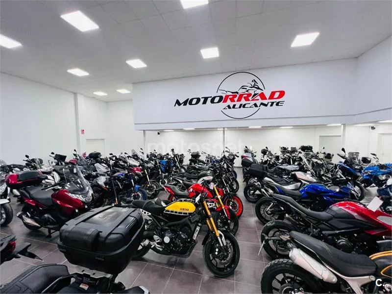 Honda CB 650 R – Vista 26