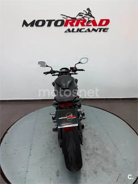 Honda CB 650 R – Vista 4