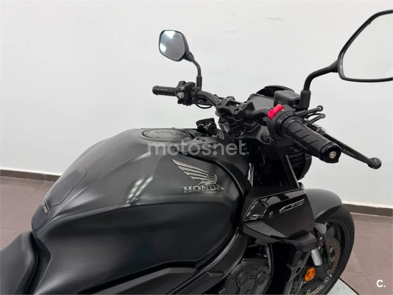 Honda CB 650 R – Vista 6