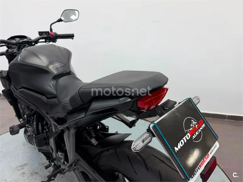 Honda CB 650 R – Vista 10