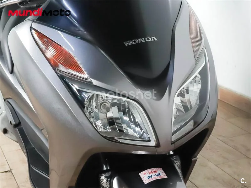 Honda Forza 300 – Vista 5