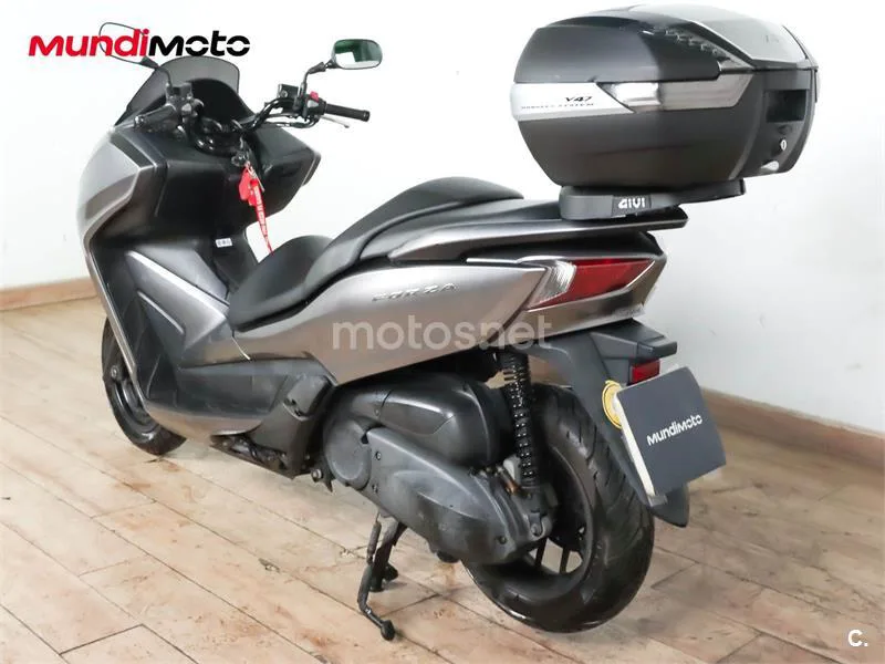 Honda Forza 300 – Vista 8