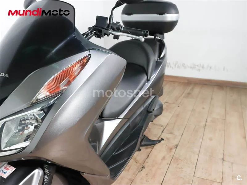 Honda Forza 300 – Vista 10