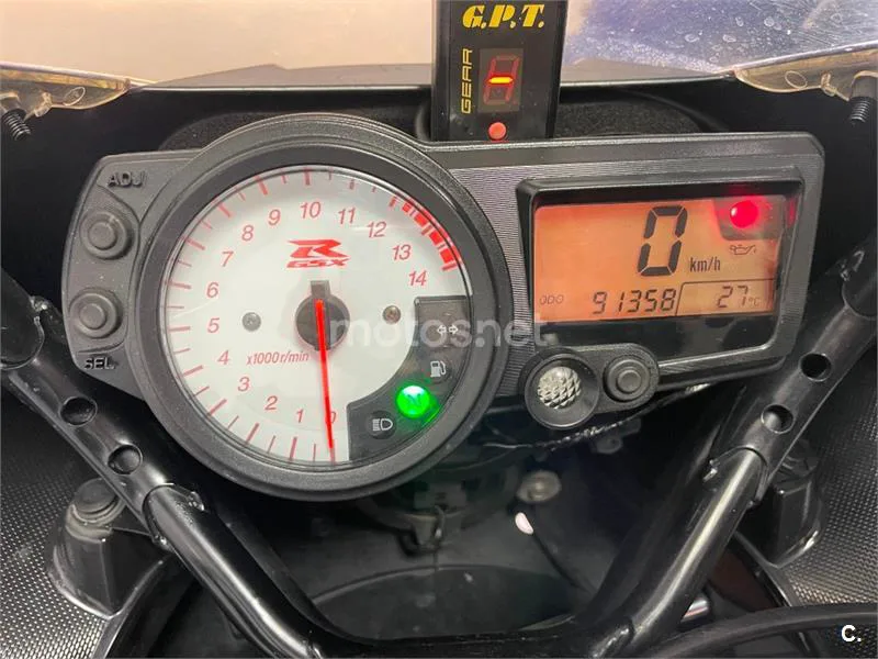 Suzuki GSX-R1000 – Vista 12
