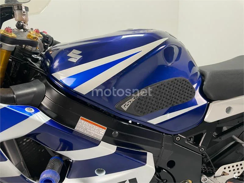 Suzuki GSX-R1000 – Vista 18