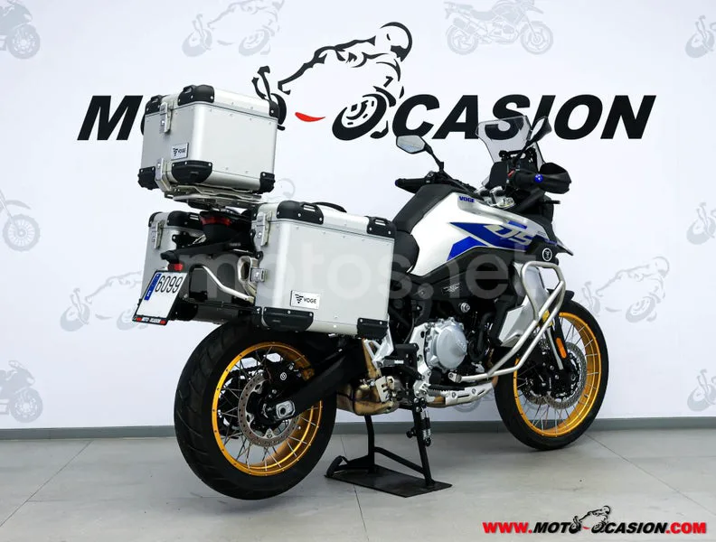 Voge 900 DSX – Vista 3