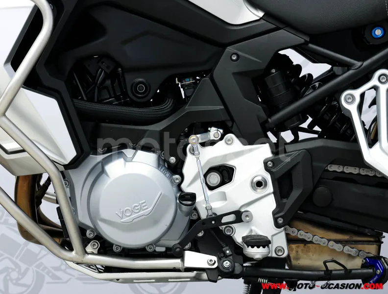 Voge 900 DSX – Vista 9
