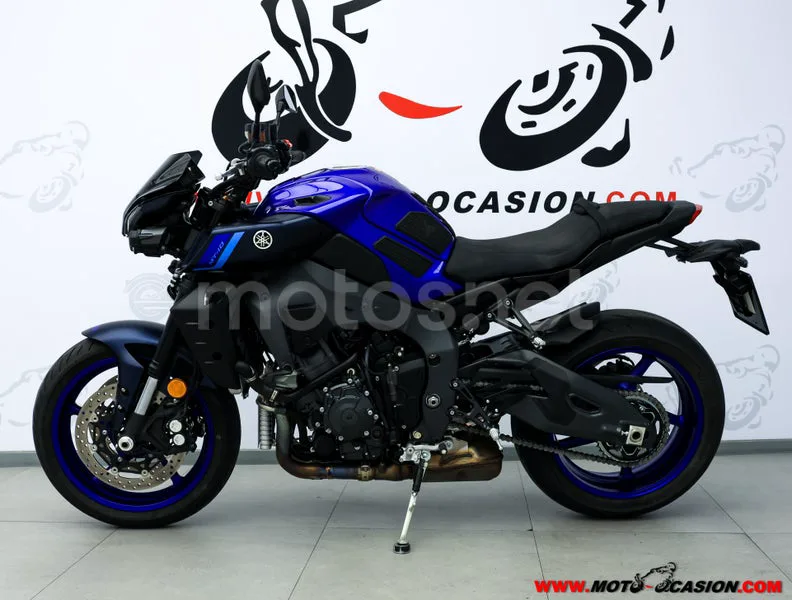 Yamaha MT-10 – Vista 7