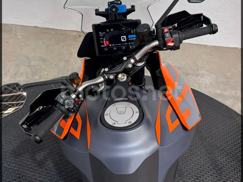 KTM 1290 Super Duke GT – Vista 8