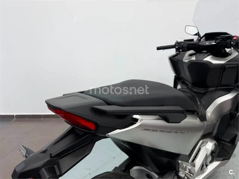 Honda Forza 750 – Vista 6