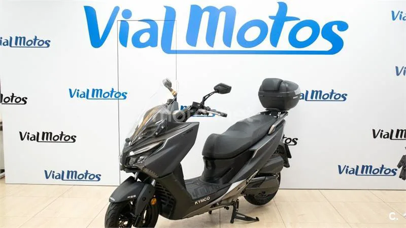 Kymco X-Town CT 300 – Vista 4