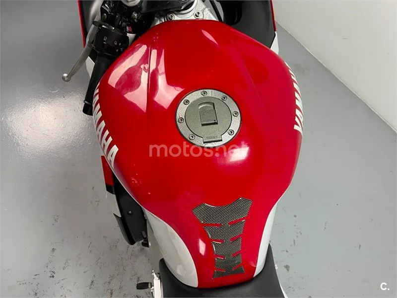 Yamaha R6 – Vista 13
